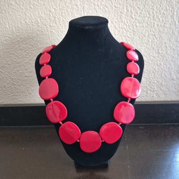 Claires Red Graduated Disc Statement Necklace - Picture 3 of 10